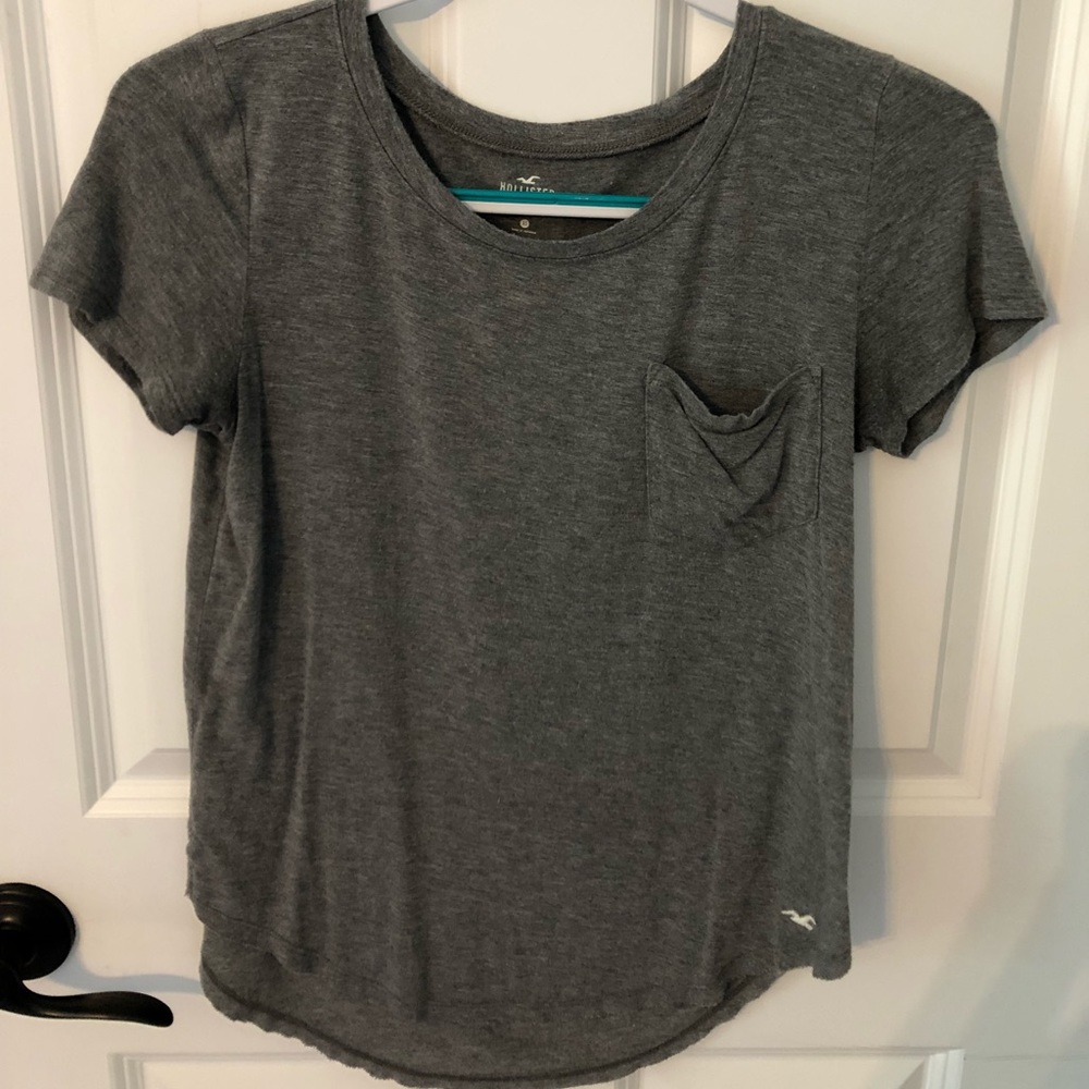 Hollister “Must Have Collection” t-shirt